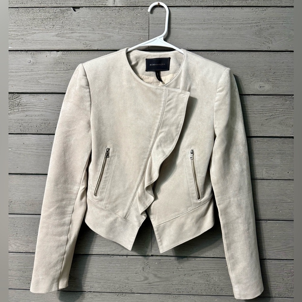 BCBG Maxazria Oatmeal Ruffle Faux Suede Blazer Motto Jacket Sz S Spring Summer